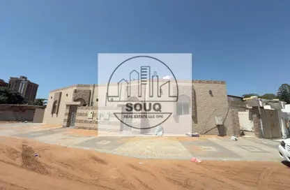Villa - 4 Bedrooms - 4 Bathrooms for sale in Cornich Ras Al Khaima - Ras Al Khaimah