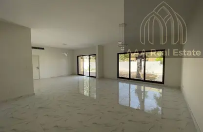 Villa - 5 Bedrooms - 4 Bathrooms for rent in Umm Suqeim 1 Villas - Umm Suqeim 1 - Umm Suqeim - Dubai