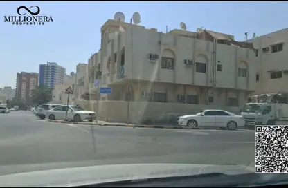 عمارة بالكامل - 2 غرف نوم - 2 حمامات للبيع في النعيمية - عجمان