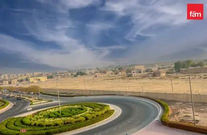 Apartment - 1 Bedroom - 2 Bathrooms for rent in Mazaya 2 - Queue Point - Dubai Land - Dubai