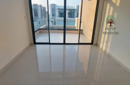 Empty Room image for: Villa - 3 Bedrooms - 4 Bathrooms for rent in Tilal City - Sharjah, Image 1