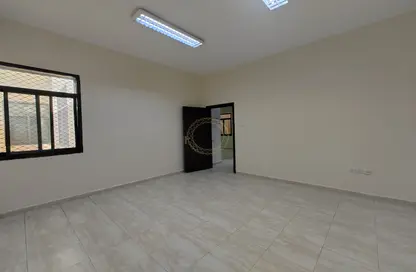 Apartment - 1 Bedroom - 1 Bathroom for rent in Central District - Al Ain