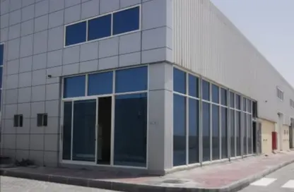 Warehouse - Studio - 2 Bathrooms for rent in Mussafah Industrial Area - Mussafah - Abu Dhabi