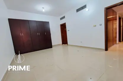 Apartment - 3 Bedrooms - 3 Bathrooms for rent in Al Khalidiya - Abu Dhabi