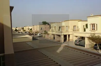 Villa - 2 Bedrooms - 3 Bathrooms for rent in Springs 11 - The Springs - Dubai
