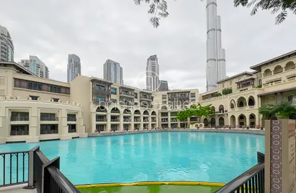 صورة لـ حوض سباحة شقة - غرفة نوم - 2 حمامات للايجار في العطارين - جزيرة المدينة القديمة - دبي وسط المدينة - دبي ، صورة رقم 1
