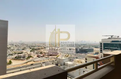 شقة - 2 غرف نوم - 3 حمامات للايجار في بناية هيريتيج - البرشاء 1 - البرشاء - دبي