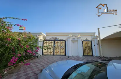 Villa - 3 Bedrooms - 5 Bathrooms for rent in Khuzam - Ras Al Khaimah