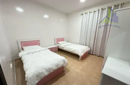 Room / Bedroom image for: Apartment - 2 Bedrooms - 2 Bathrooms for rent in Al Mowaihat 3 - Al Mowaihat - Ajman, Image 1