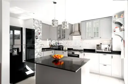 Kitchen image for: Townhouse - 2 Bedrooms - 2 Bathrooms for rent in Springs 4 - The Springs - Dubai, Image 1