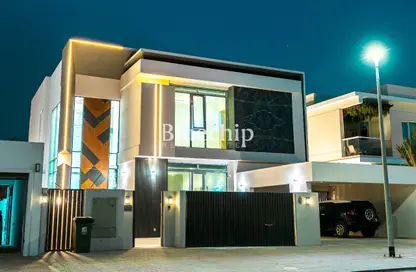 Villa - 5 Bedrooms - 6 Bathrooms for sale in Jumeirah Park Homes - Jumeirah Park - Dubai