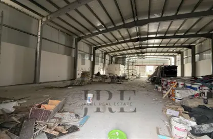 مستودع - استوديو - 4 حمامات للايجار في آلصجعه - الشارقة