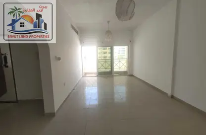 Apartment - 2 Bedrooms - 2 Bathrooms for rent in Al Qulaya'ah - Al Sharq - Sharjah
