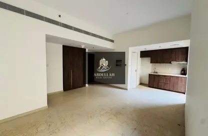 شقة - 1 حمام للايجار في أبتاون الزاهية - الزاهية - تجارية مويلح - الشارقة شقة - 1 حمام للايجار في أبتاون الزاهية - الزاهية - تجارية مويلح - الشارقة