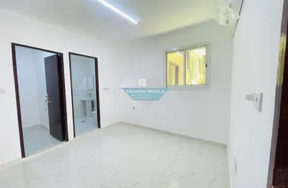 Apartment - Studio - 1 Bathroom for rent in Al Nahyan - Abu Dhabi