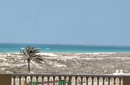 Apartment - 2 Bedrooms - 3 Bathrooms for sale in Royal Breeze 4 - Royal Breeze - Al Hamra Village - Ras Al Khaimah