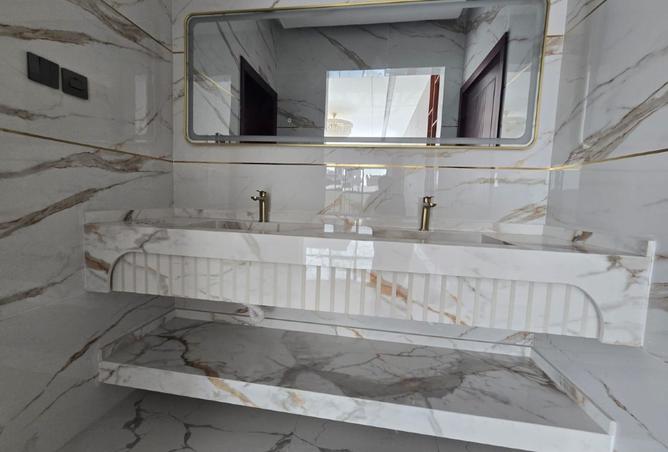 15743938 - صورة العقار 2