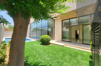 Villa - 5 Bedrooms - 6 Bathrooms for rent in Jumeirah 3 Villas - Jumeirah 3 - Jumeirah - Dubai