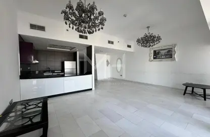 شقة - 2 غرف نوم - 3 حمامات للايجار في (برج كيان (إنفينيتي - دبي مارينا - دبي شقة - 2 غرف نوم - 3 حمامات للايجار في (برج كيان (إنفينيتي - دبي مارينا - دبي