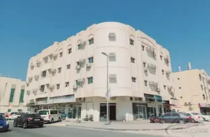 عمارة بالكامل - غرفة نوم - 2 حمامات للبيع في مبنى مويلح - مويلح - الشارقة