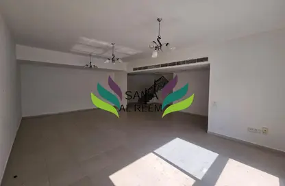 فيلا - 4 غرف نوم - 3 حمامات للايجار في فلل الجافلية - الجافلية - دبي