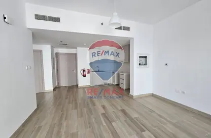 Apartment - 1 Bedroom - 1 Bathroom for sale in Waters Edge - Yas Island - Abu Dhabi
