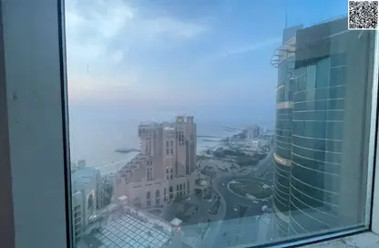 Apartment - 3 Bedrooms - 4 Bathrooms for rent in Corniche Tower - Ajman Corniche Road - Ajman