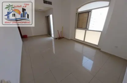 Apartment - 1 Bedroom - 2 Bathrooms for rent in Al Qulaya'ah - Al Sharq - Sharjah