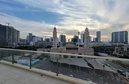دوبلكس - 2 غرف نوم - 3 حمامات للايجار في بناية رويال جي في سي - قرية الجميرا سركل - دبي