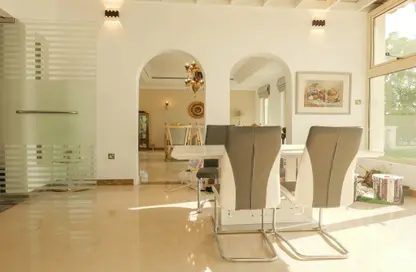 Villa - 5 Bedrooms - 6 Bathrooms for rent in Cluster 10 - Jumeirah Islands - Dubai