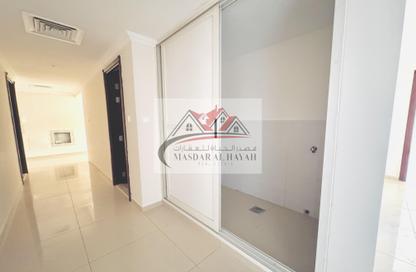 Apartment - 2 Bedrooms - 3 Bathrooms for rent in Muwaileh Commercial - Sharjah