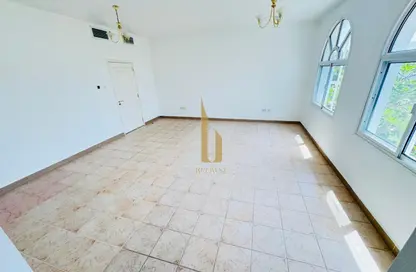 Villa - 4 Bedrooms - 4 Bathrooms for rent in Jumeirah 2 Villas - Jumeirah 2 - Jumeirah - Dubai
