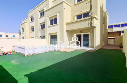 Villa - 5 Bedrooms - 6 Bathrooms for rent in Arabian Style - Al Reef Villas - Al Reef - Abu Dhabi
