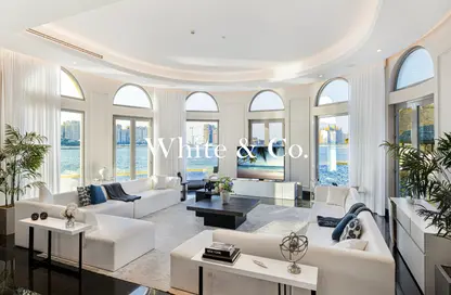 Villa - 5 Bedrooms - 6 Bathrooms for rent in Signature Villas Frond K - Signature Villas - Palm Jumeirah - Dubai
