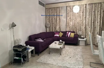 Living Room image for: Apartment - 3 Bedrooms - 4 Bathrooms for rent in Shakespeare Circus 2 - Shakespeare Circus - Motor City - Dubai, Image 1