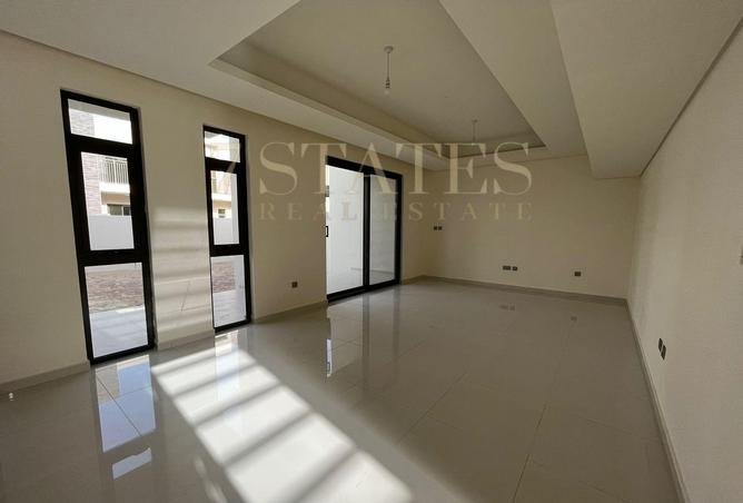 Villa - 3 Bedrooms - 4 Bathrooms for rent in Aurum Villas - Odora - Damac Hills 2 - Dubai