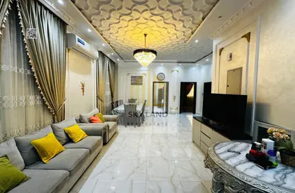 Villa - 5 Bedrooms - 7 Bathrooms for sale in Al Amira Village - Al Yasmeen - Ajman
