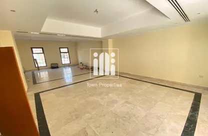 Villa - 4 Bedrooms - 5 Bathrooms for rent in Muroor Area - Abu Dhabi