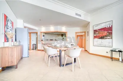 Apartment - 1 Bedroom - 2 Bathrooms for rent in Al Tamr - Shoreline Apartments - Palm Jumeirah - Dubai