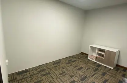 Business Centre - Studio - 3 Bathrooms for rent in Empire Heights - Business Bay - Dubai