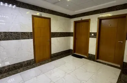 عمارة بالكامل - استوديو - 8 حمامات للبيع في الجرف الصناعية 2 - الجرف الصناعية - عجمان