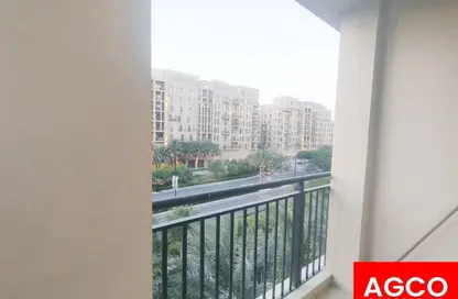 Apartment - 2 Bedrooms - 2 Bathrooms for sale in Hayat Boulevard-1B - Hayat Boulevard - Town Square - Dubai
