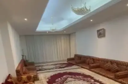 Apartment - 3 Bedrooms - 4 Bathrooms for sale in Al Khan - Sharjah