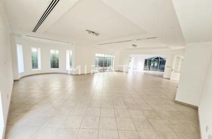 Villa - 5 Bedrooms - 6 Bathrooms for rent in Jumeirah 2 Villas - Jumeirah 2 - Jumeirah - Dubai
