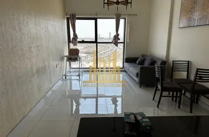 شقة - 2 غرف نوم - 2 حمامات للايجار في لاونز من دانوب بلوك 2 - لاونز لدانوب - المدينة الدولية - دبي