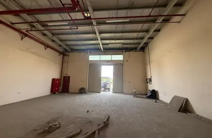 Warehouse - Studio for rent in Al Sajaa Industrial - Al Sajaa - Sharjah