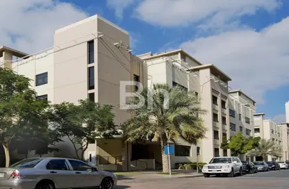 Apartment - 3 Bedrooms - 3 Bathrooms for sale in Al Ghaf 4 - Al Ghaf - Greens - Dubai