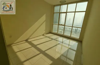 Apartment - 3 Bedrooms - 3 Bathrooms for rent in Al Khan Lagoon - Al Khan - Sharjah