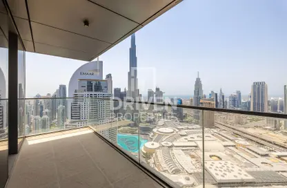 Apartment - 3 Bedrooms - 4 Bathrooms for sale in Boulevard Point - Downtown Dubai - Dubai