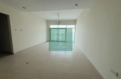 شقة - غرفة نوم - 2 حمامات للايجار في رويال ريزيدنس 2 - رويال ريزدنس - مدينة دبي الرياضية - دبي